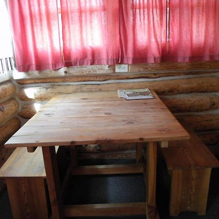Gold Camp Cabins Custer Bagian luar foto